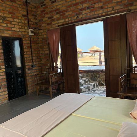 Loola Adventure Resort Teluk Bakau Esterno foto